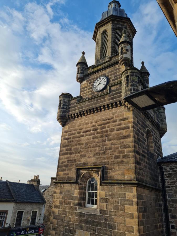 Central 3 Bed Flat, Forres Exterior photo